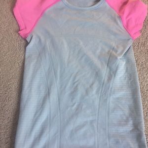Ivivva fly tech tee size 12